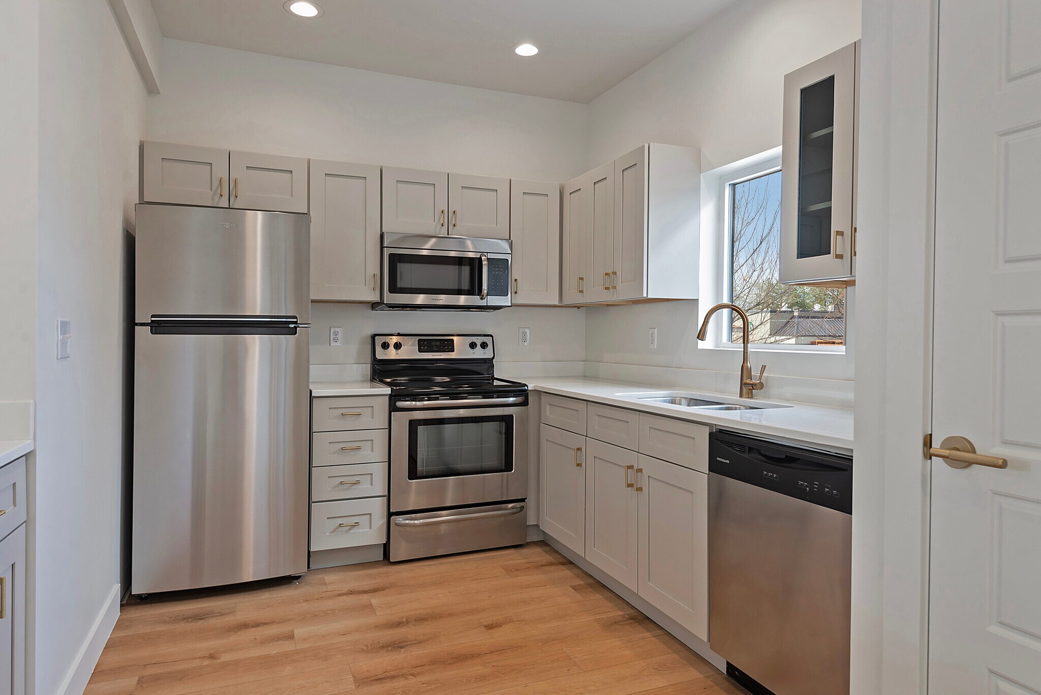 Building Photo - 1716 S 900 E