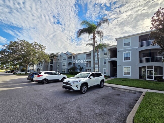 Primary Photo - Spacious 3-bed, 2-bath Condo with Amenitie...