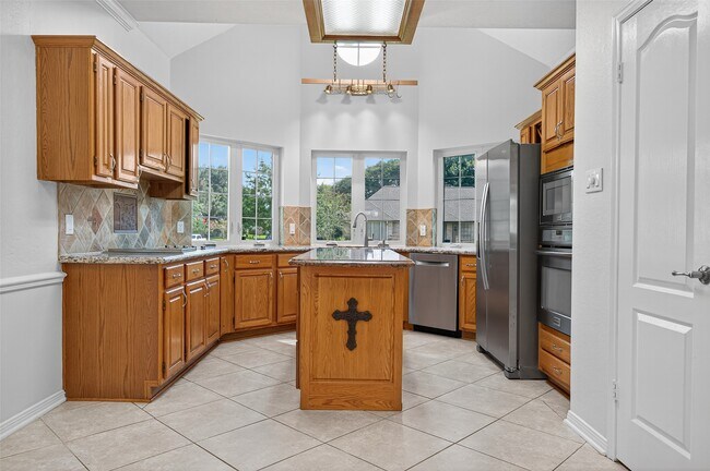 Building Photo - 2483 Hodges Bend Cir