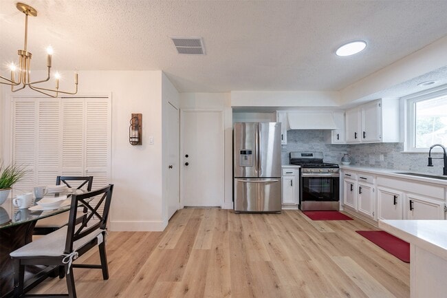 Building Photo - 12719 Ashford Knoll Dr