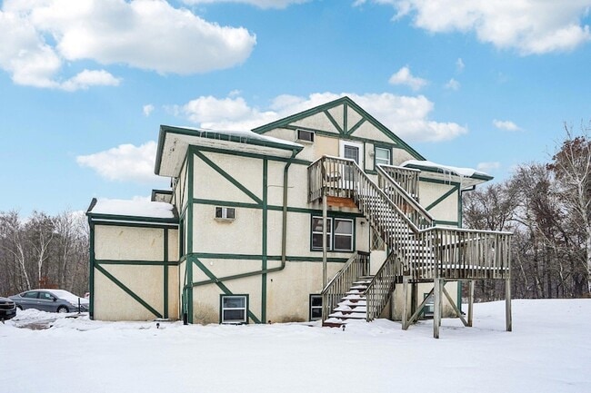 Building Photo - 17256 Kenyon St NE