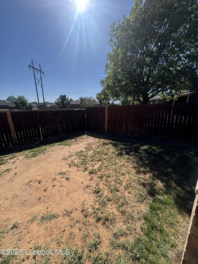 Building Photo - 9304 Primrose Avenue