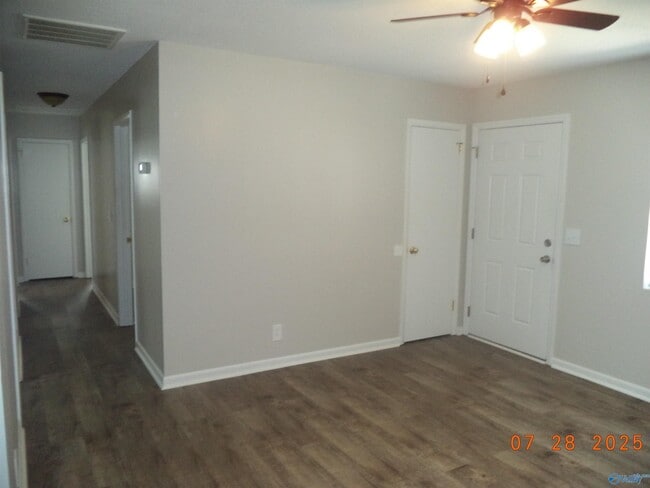 Building Photo - 302 Joe Quick Rd