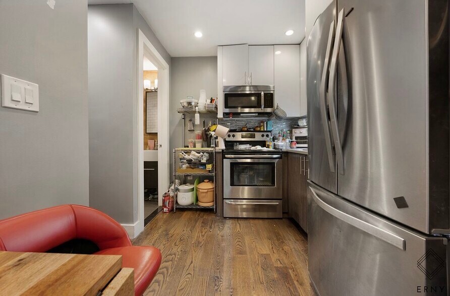 Building Photo - 42 Palmetto St