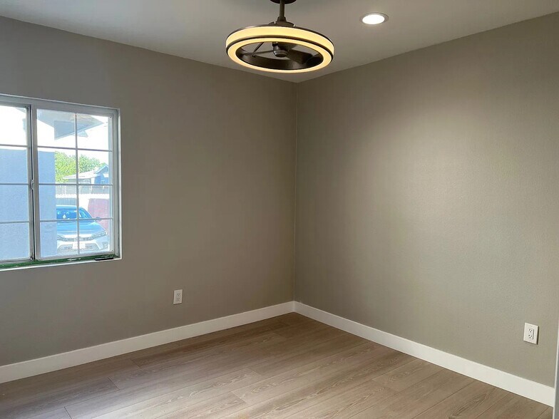 Building Photo - 8176 Dale St