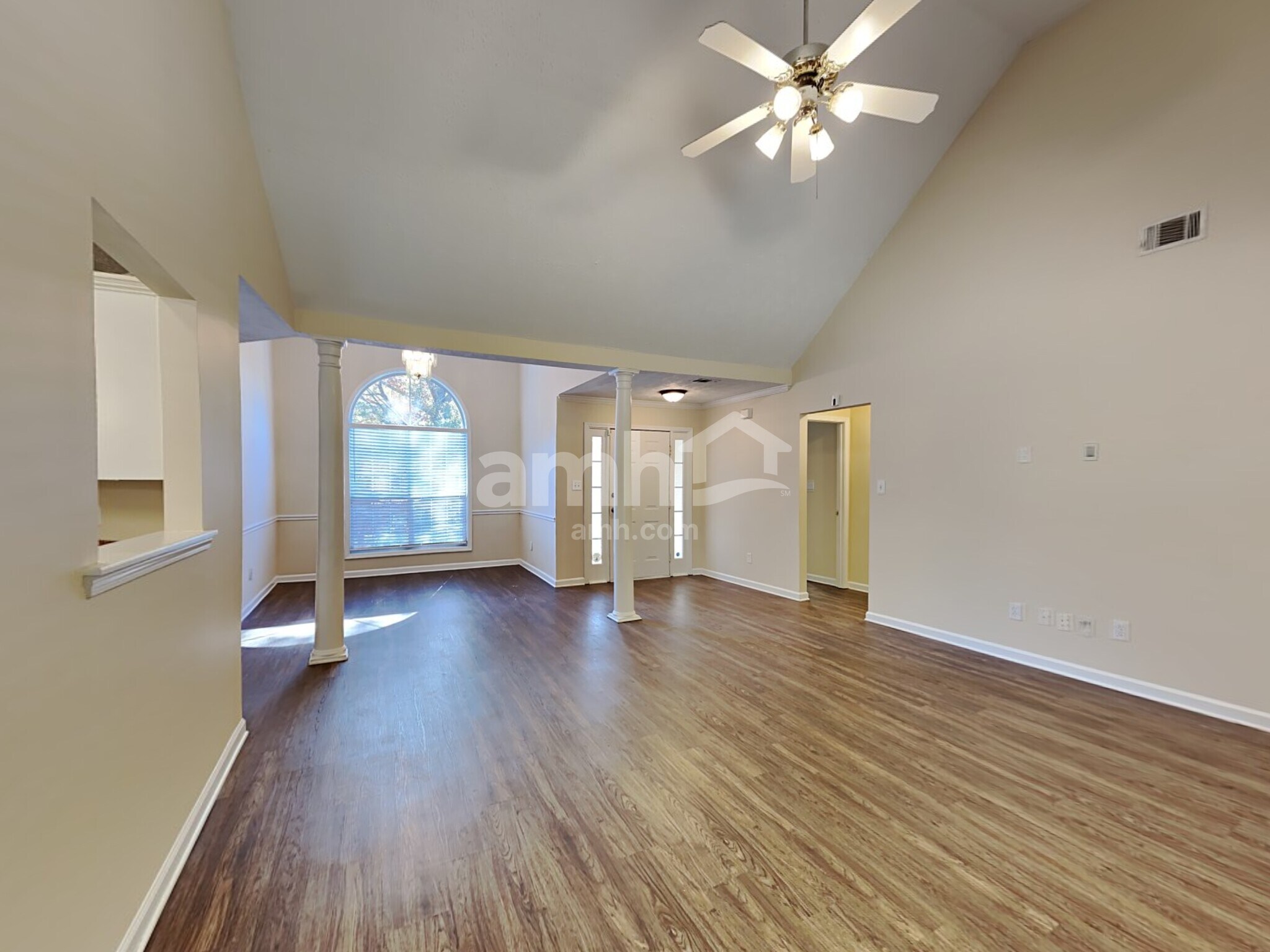 Building Photo - 515 Chaseridge Dr