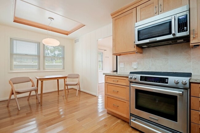Building Photo - Charming One-Bedroom Retreat in Santa Barb...