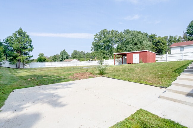 Building Photo - 5024 Backlick Rd