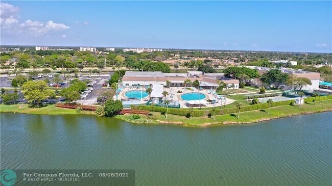 Building Photo - 954 Normandy Trail