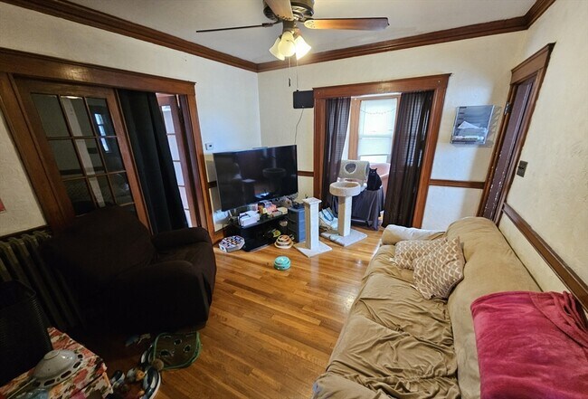Building Photo - 58 Winship St