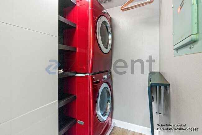 Building Photo - 3335 Brittan Ave