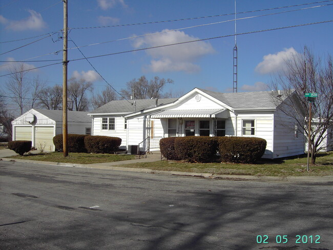 Building Photo - 803 N Madison St