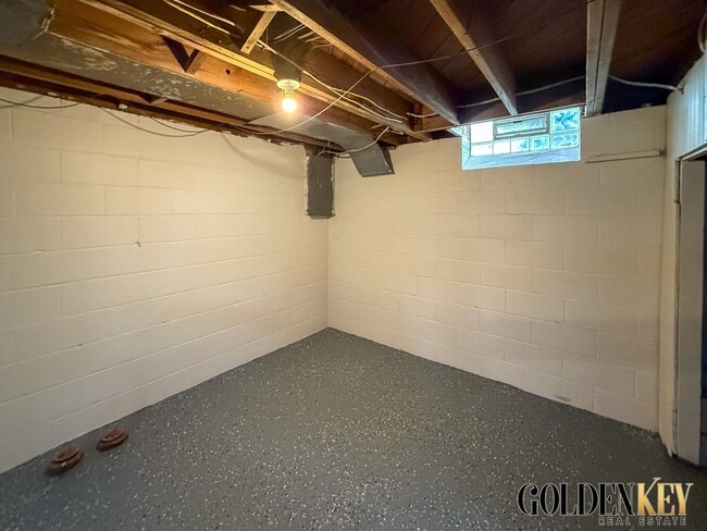 Building Photo - 18685 Asbury Park