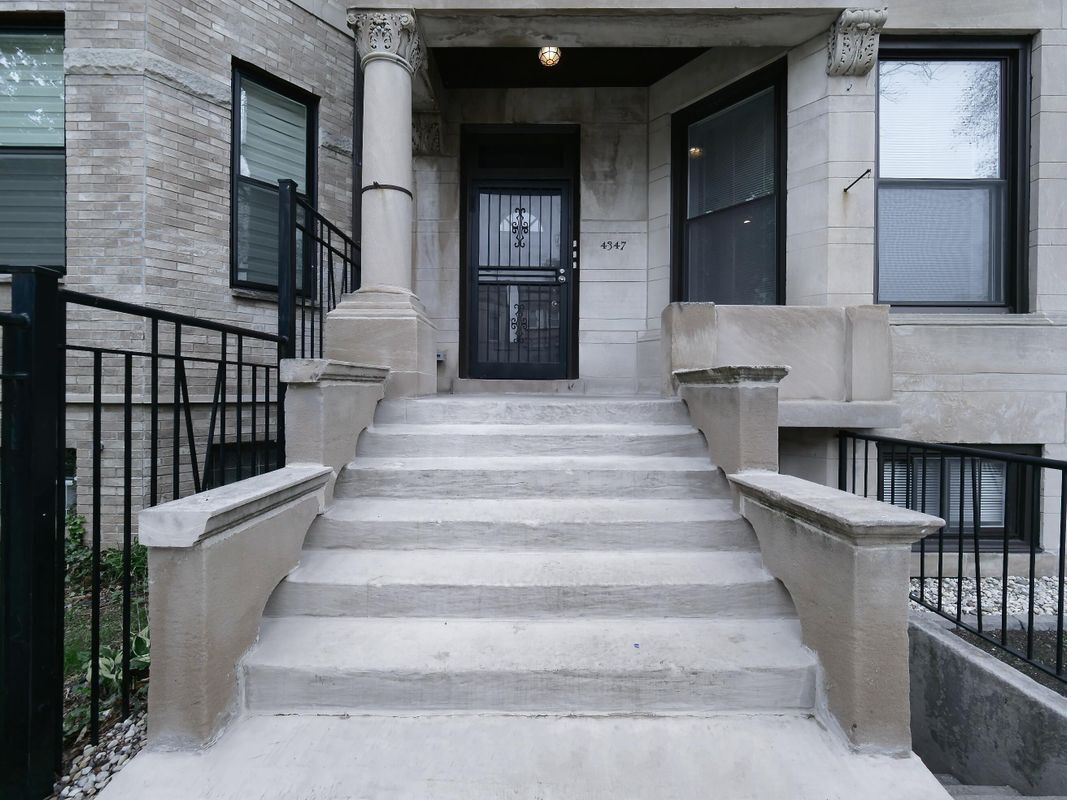 Building Photo - 4347 S Vincennes Ave