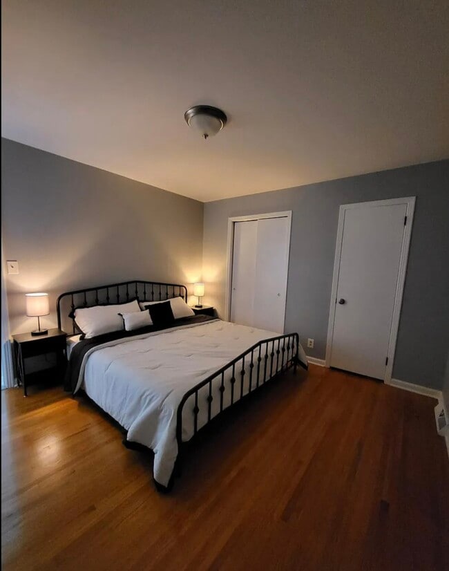 Building Photo - 68 Durrett Dr