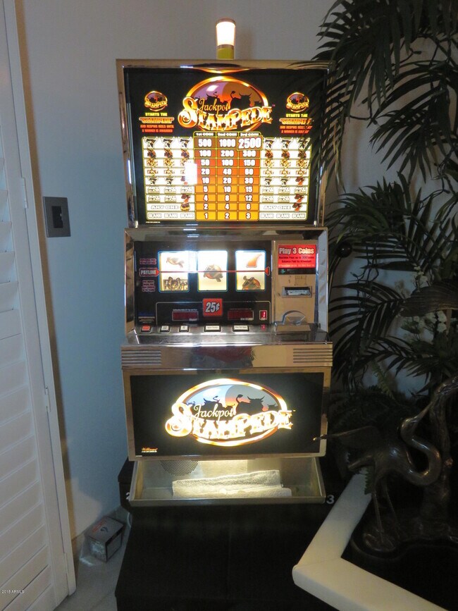 Building Photo - 7820 E Camelback Rd