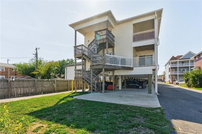 Building Photo - 1218 W Ocean View Ave