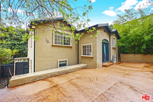 Building Photo - 11419 Sunshine Terrace