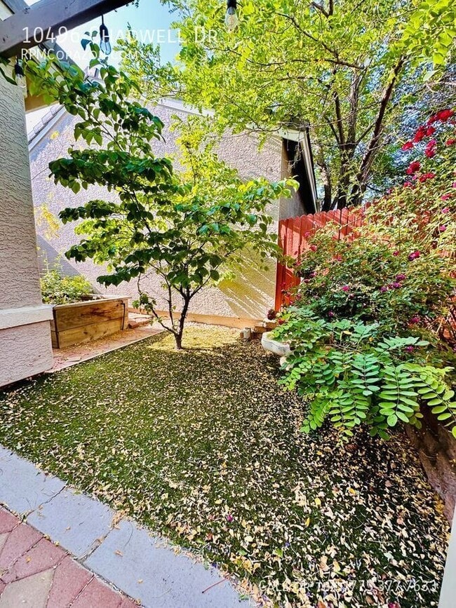 Building Photo - 10496 Chadwell Dr