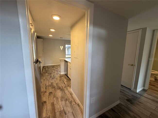 Building Photo - 1167 Calle Del Rey