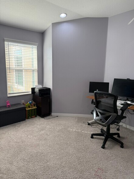 Building Photo - 30086 Southwell Ln