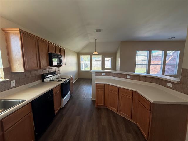 Building Photo - 112 Greenfield Trail