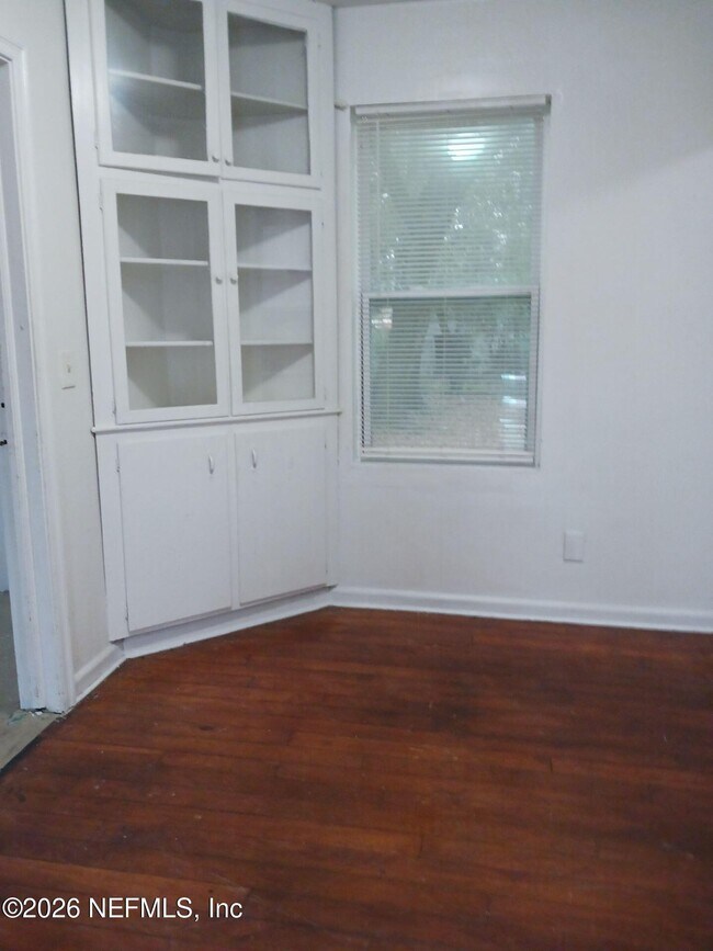 Building Photo - 1038 Bunker Hill Blvd