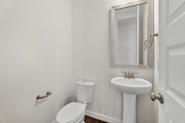 Building Photo - 2202 Lago Canyon Ct