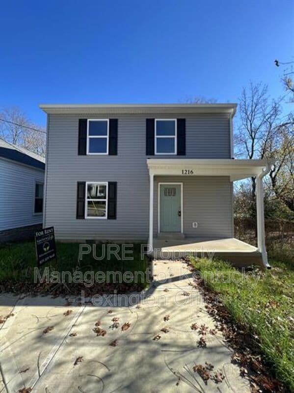 Building Photo - 1216 Pleasant St