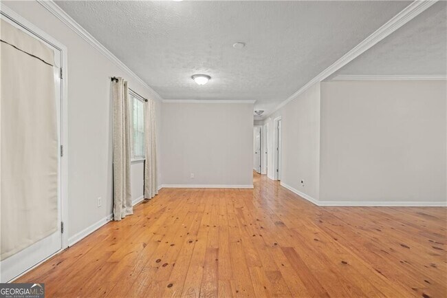 Building Photo - 39 Jim Ln SE