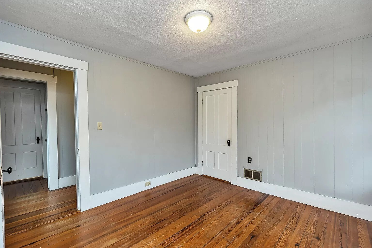 Building Photo - 40 Wilford St