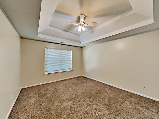 Building Photo - 4319 Caroline Court