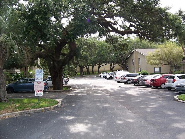 Building Photo - 455 Wymore Rd