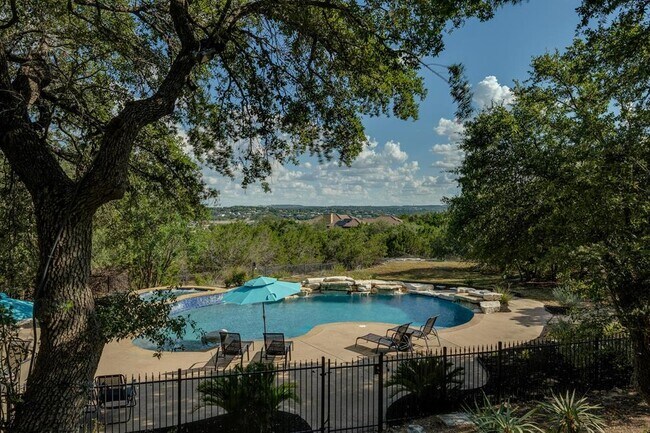 Building Photo - 813 Moonlight Bay Dr