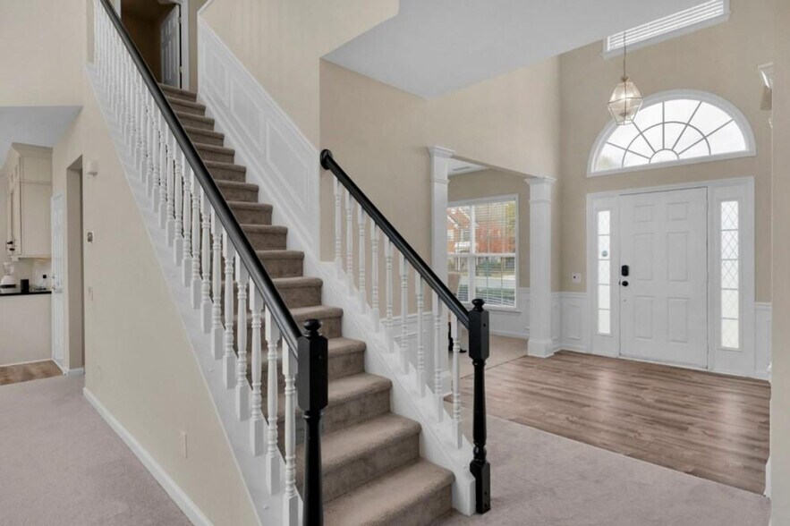 Building Photo - 10614 Moberly Ct