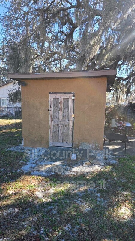 Building Photo - 2336 Chestnut Hills Dr