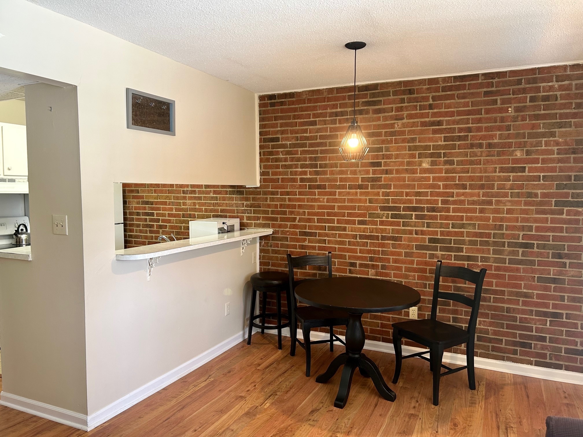 Building Photo - 807 West Trinity Avenue