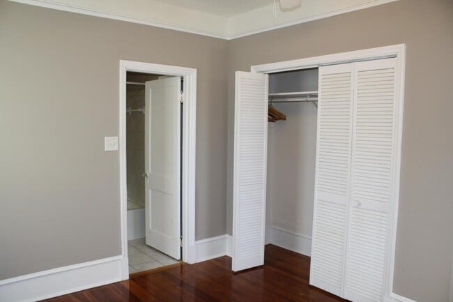 Building Photo - 935 Ashley Ave