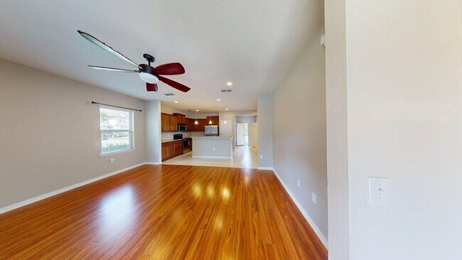 Building Photo - 3 BR 2.5 BA   TOWNHOME  - Bayberry Subdivi...