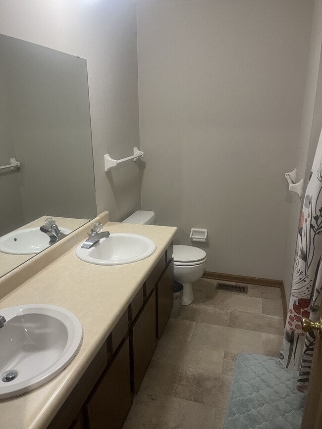 Building Photo - 3058 Colony Ln