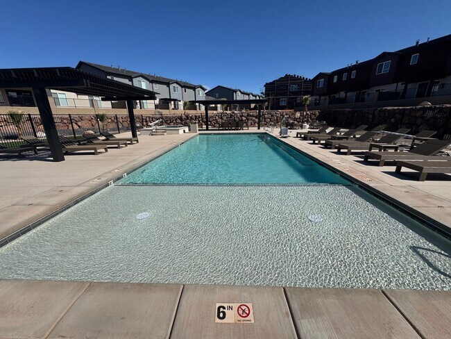 Building Photo - Coral Canyon 4-Bedroom End-Unit Townhome! Brand New!!