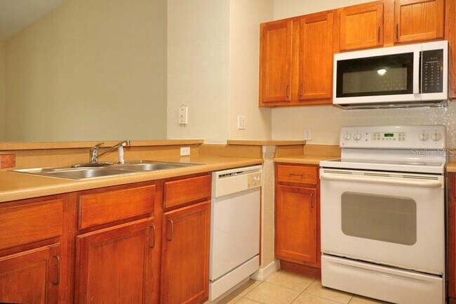 Building Photo - 8225 Claire Ann Dr