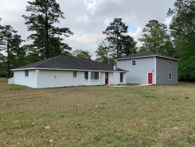 Building Photo - 13495 Inwood Dr