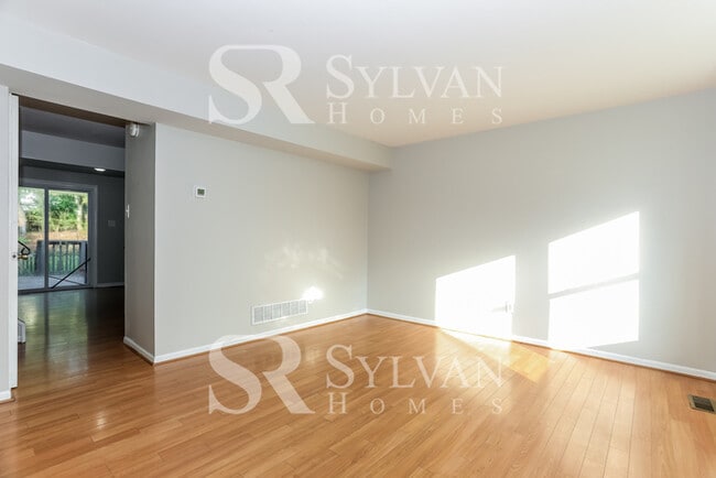 Building Photo - Life Just Got Better!