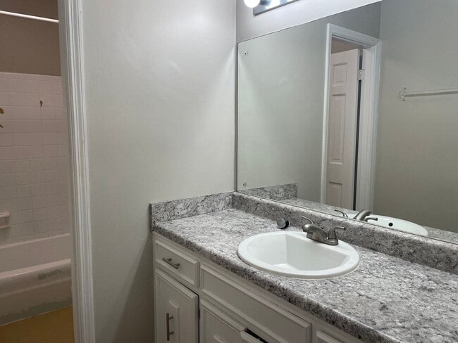 Building Photo - For Rent