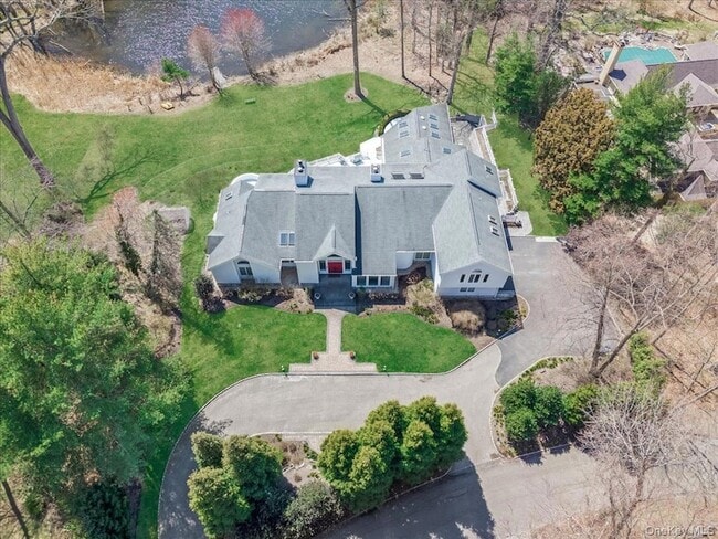 Building Photo - 19 Mallard Dr