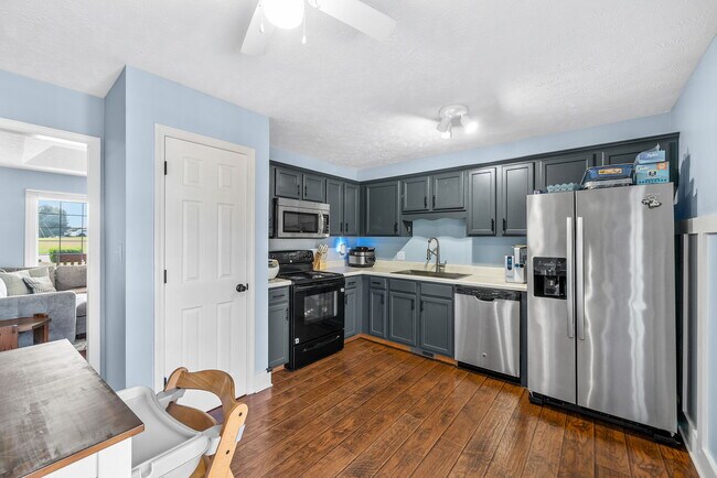 Building Photo - 1307 Chucker Dr