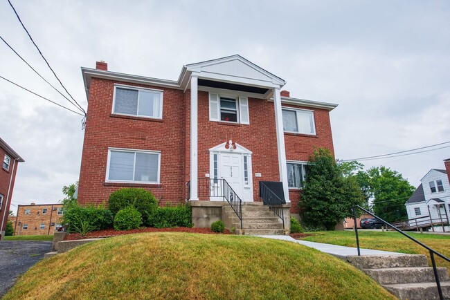 Building Photo - 2739 W North Bend Rd