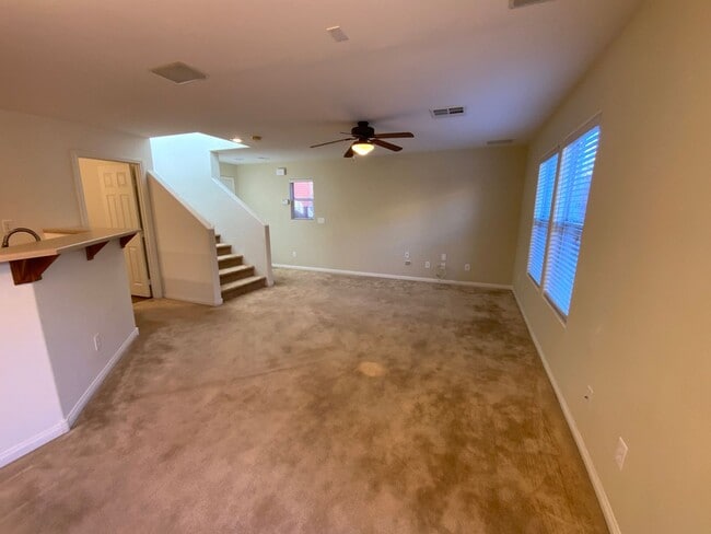 Building Photo - NEW FLOORING!! SW 2 STORY