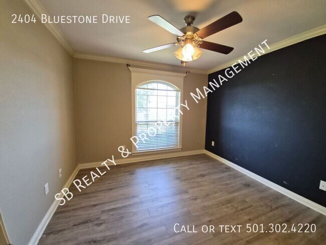 Building Photo - 2404 Bluestone Dr